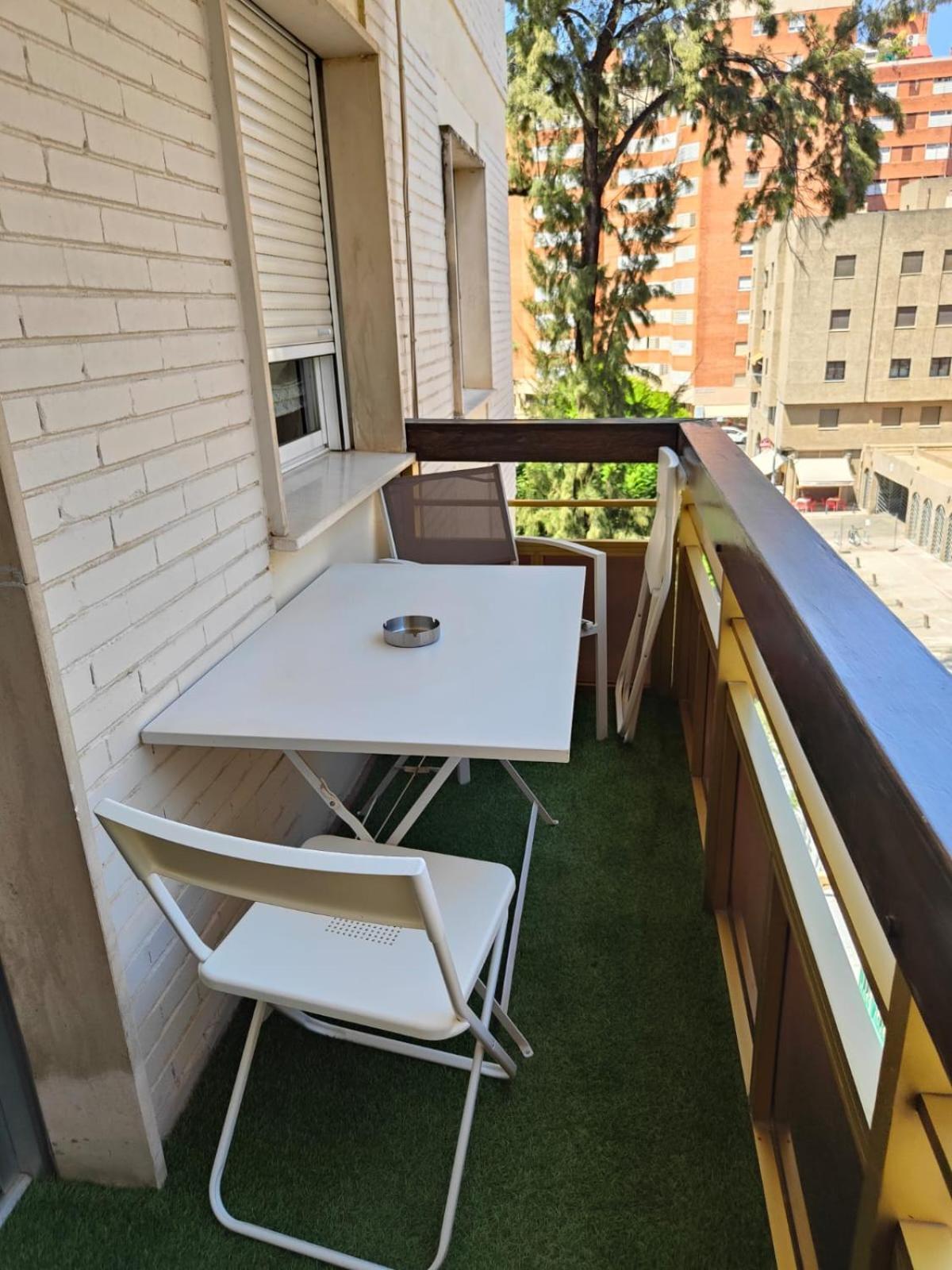 Apartamento Reformado Parking Gratis Santa Justa Sevilla Eksteriør billede
